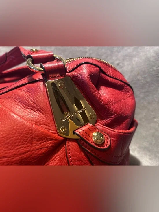 B. Makowsky Red Leather Slouchy Shoulder Satchel w/ Gold Hardware - Picture 3 of 9